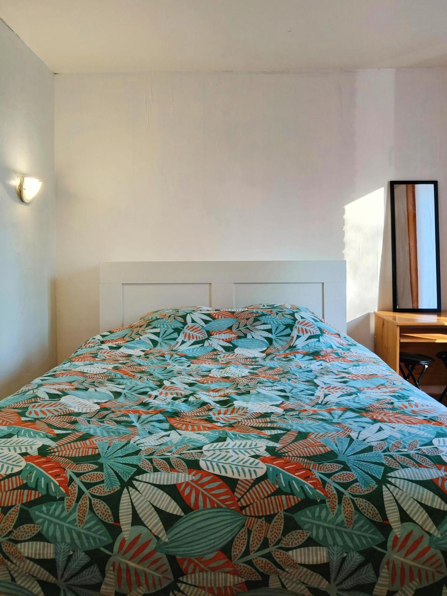 Homestay Tourcoing Exteriör bild